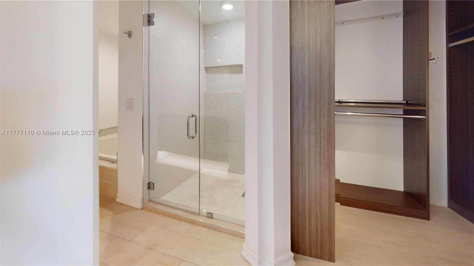 Small Image of 20191 EAST COUNTRY CLUB DR #408, Aventura Number 36