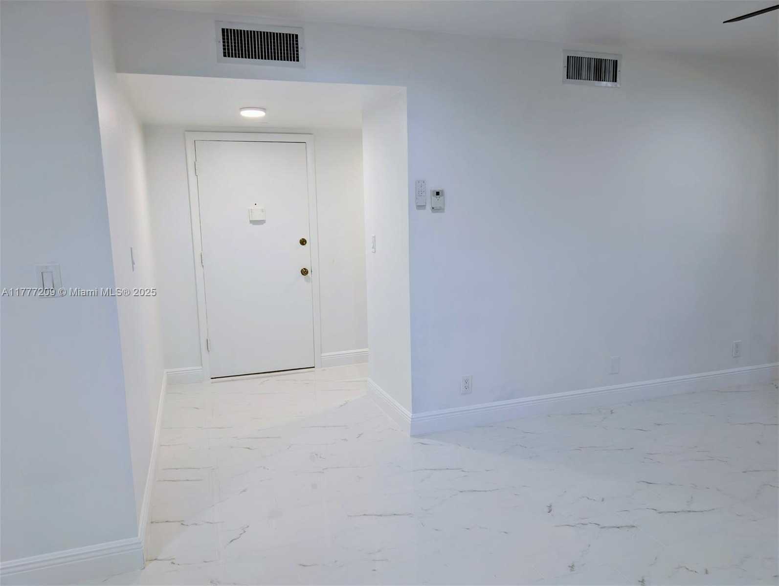 Small Image of 200 JACARANDA COUNTRY CLUB DR #6A, Plantation Number 11