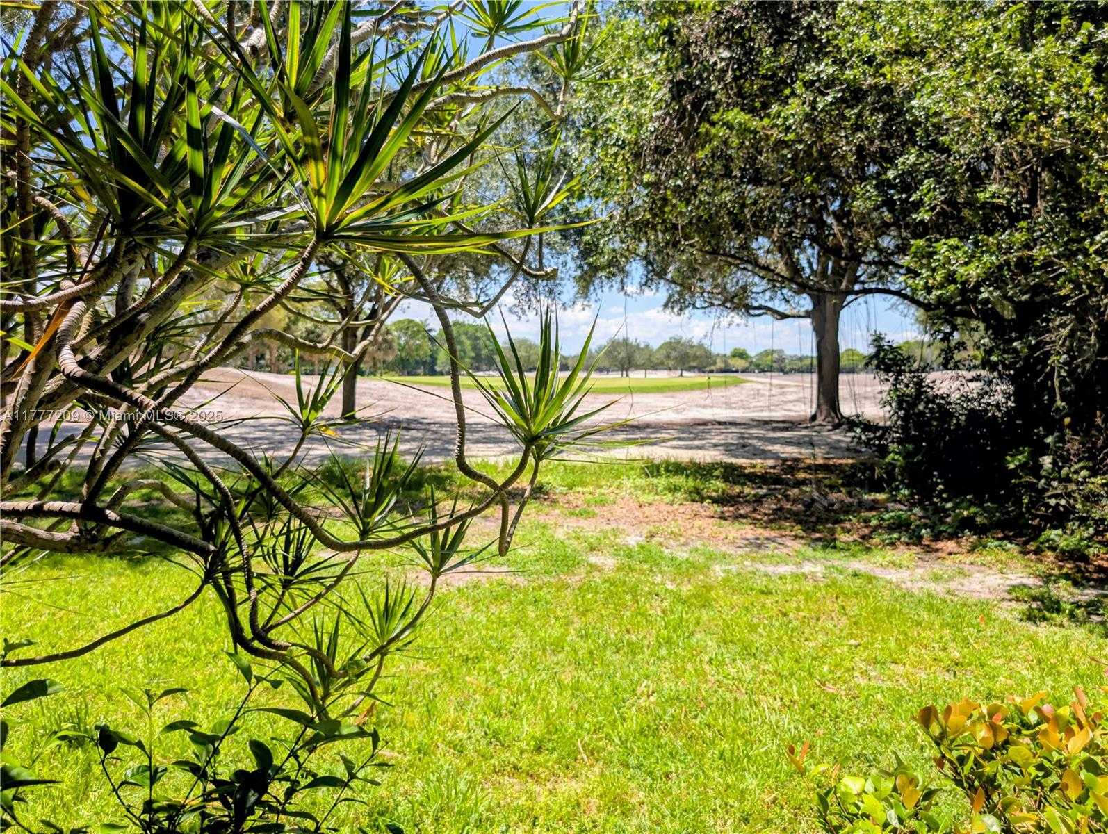 Small Image of 200 JACARANDA COUNTRY CLUB DR #6A, Plantation Number 15