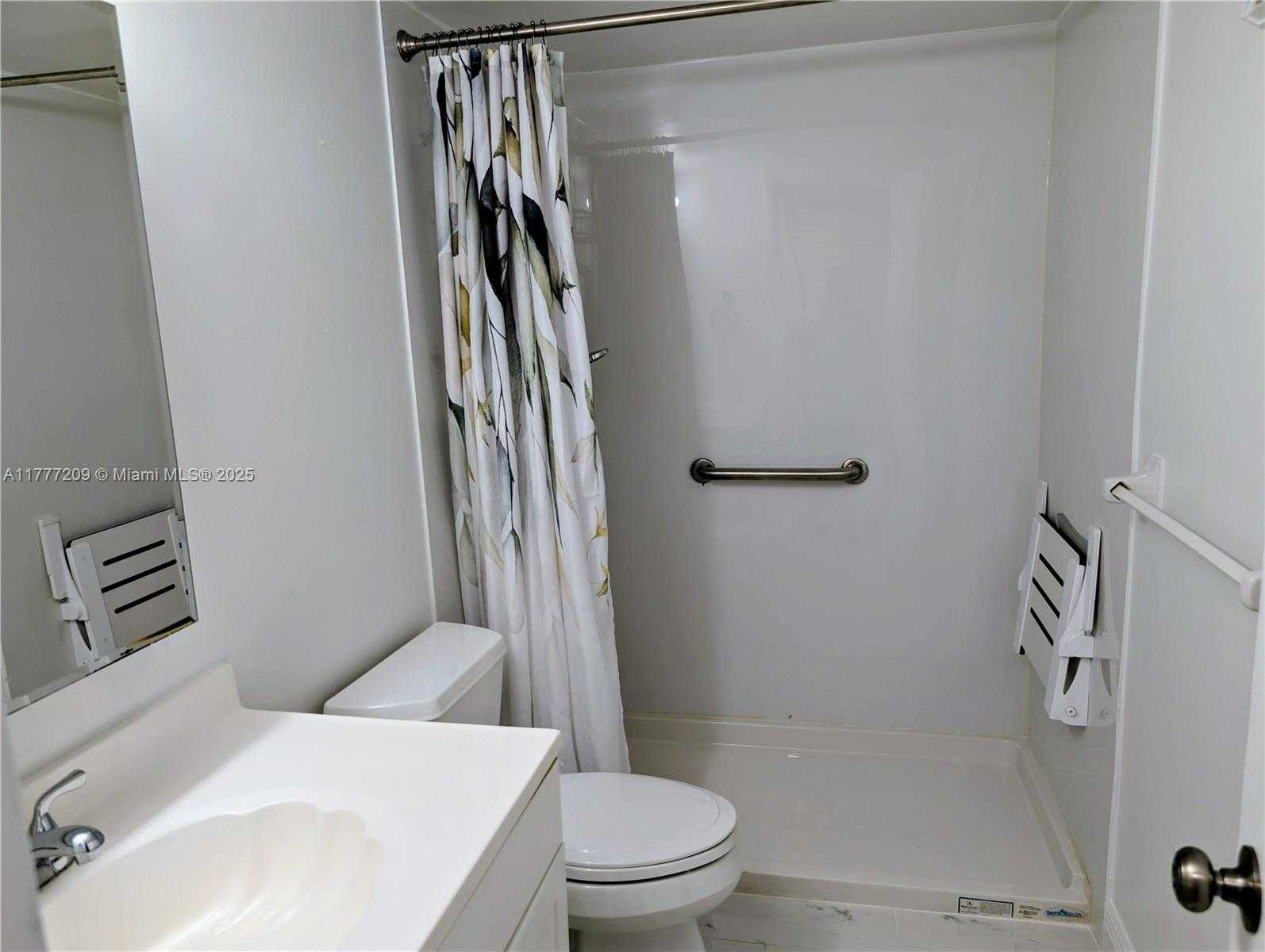 Small Image of 200 JACARANDA COUNTRY CLUB DR #6A, Plantation Number 8