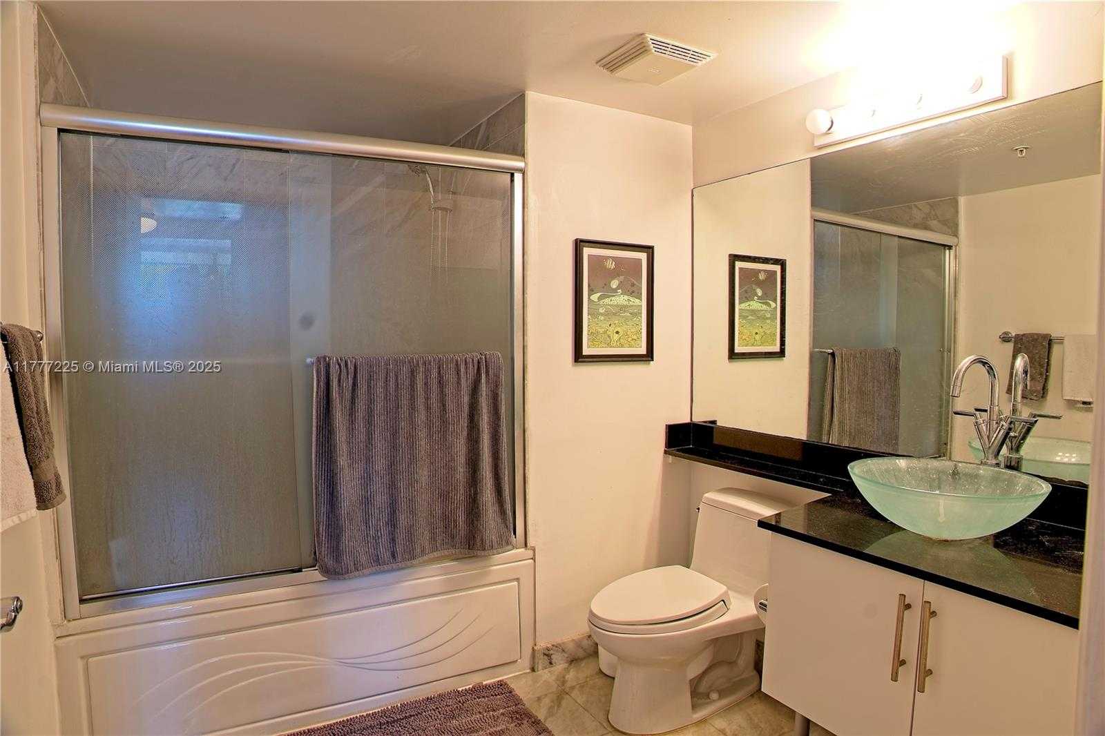 Small Image of 31 SOUTH EAST 5TH ST #1203, Miami Number 19