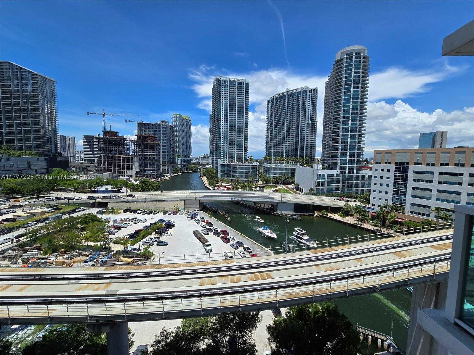 Small Image of 31 SOUTH EAST 5TH #1203, Miami Number 33