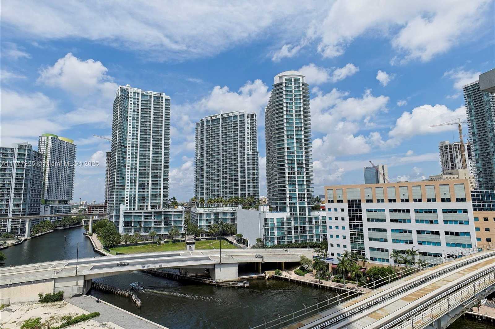 Small Image of 31 SOUTH EAST 5TH ST #1203, Miami Number 4