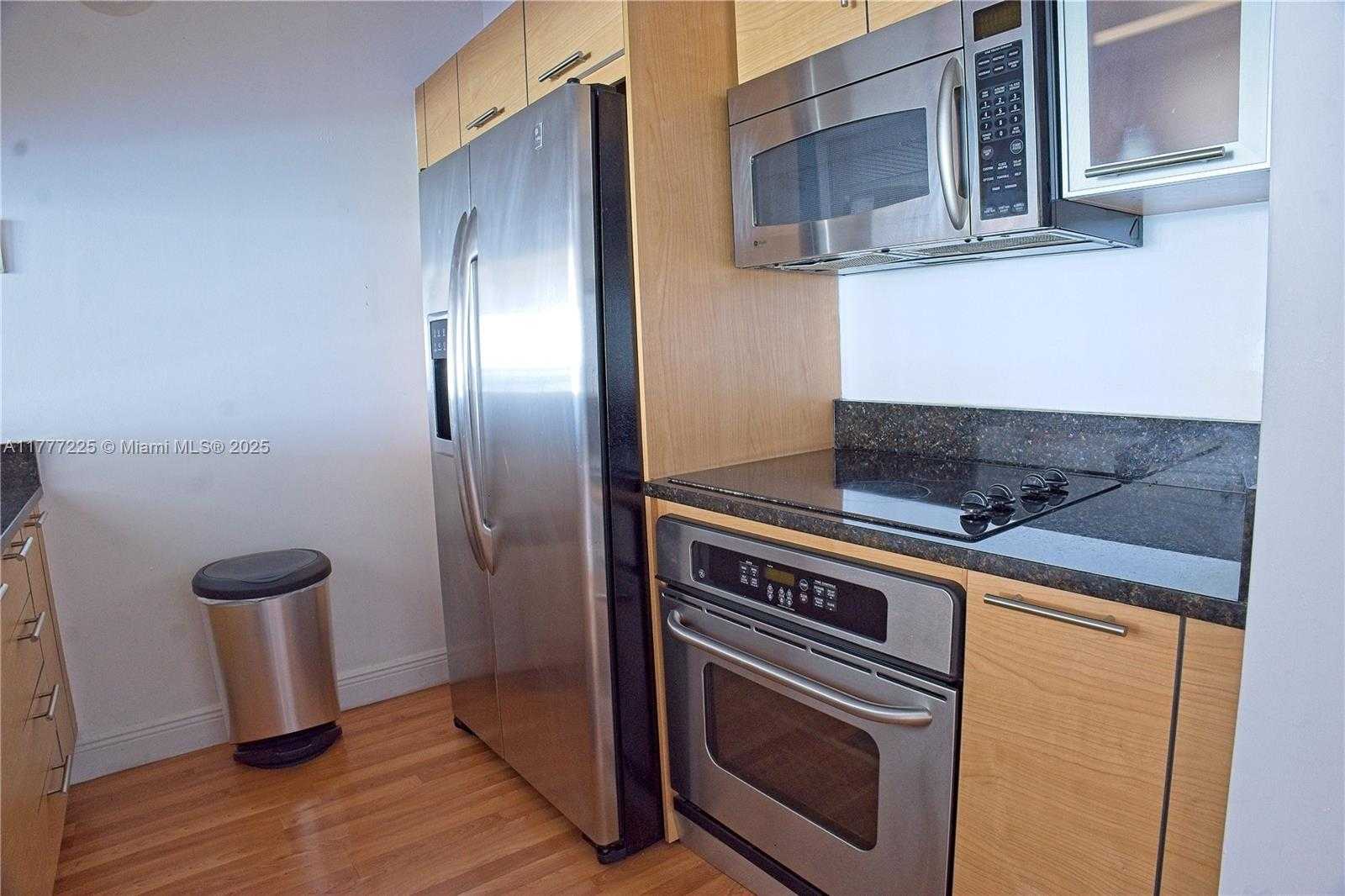 Small Image of 31 SOUTH EAST 5TH #1203, Miami Number 40