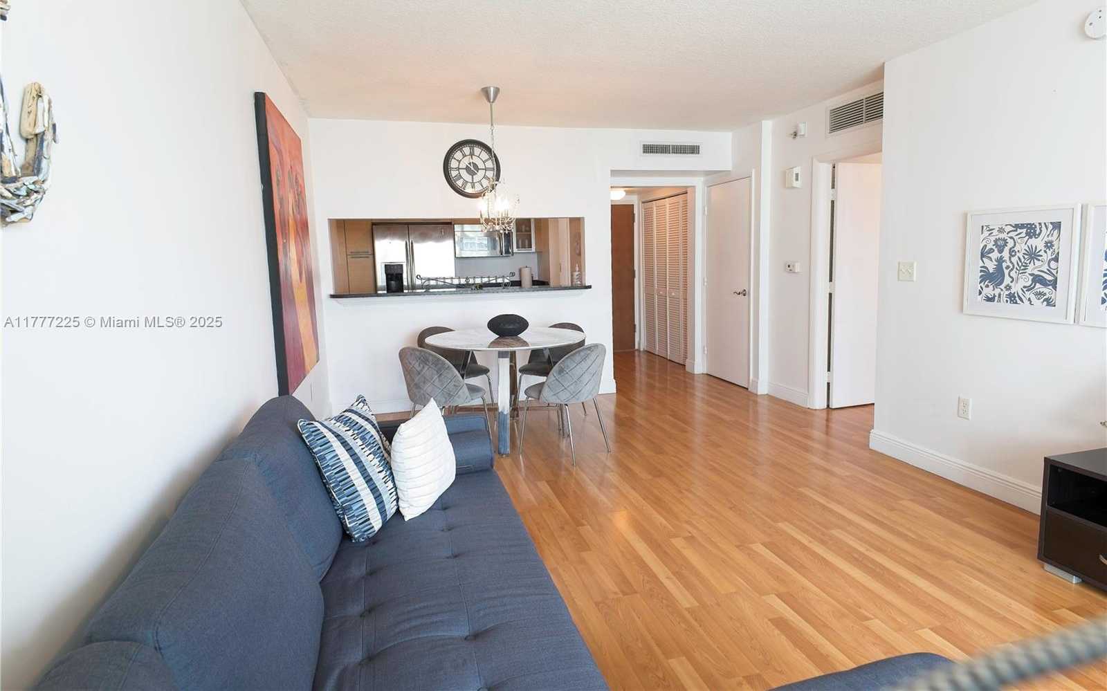 Small Image of 31 SOUTH EAST 5TH ST #1203, Miami Number 7