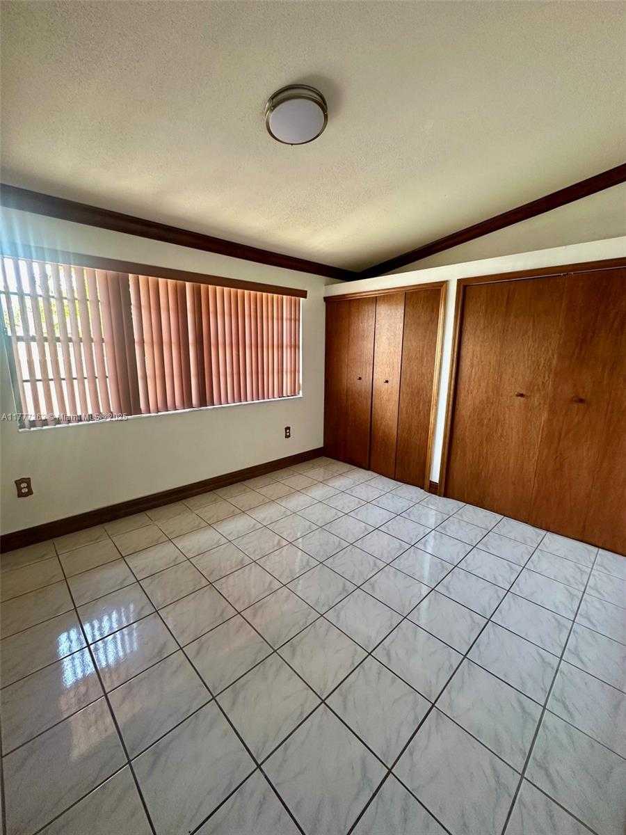 Small Image of 14755 SOUTH WEST 85TH TER, Miami Number 11