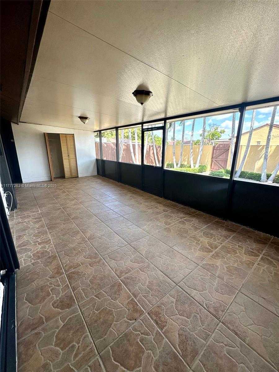 Small Image of 14755 SOUTH WEST 85TH TER, Miami Number 17