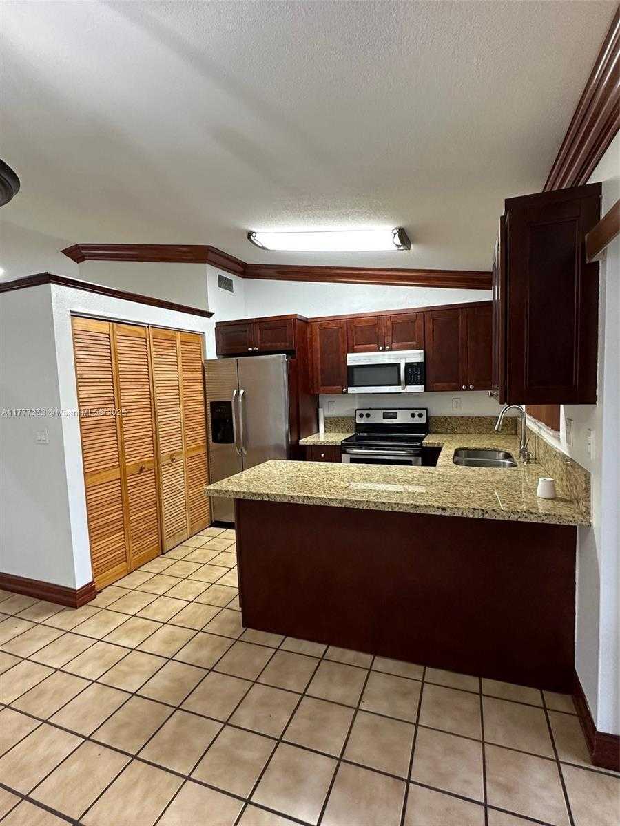 Small Image of 14755 SOUTH WEST 85TH TER, Miami Number 4