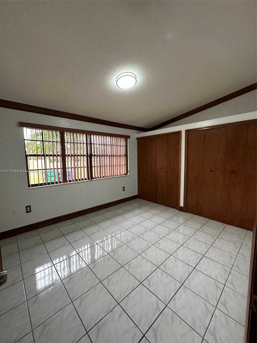 Small Image of 14755 SOUTH WEST 85TH TER, Miami Number 8