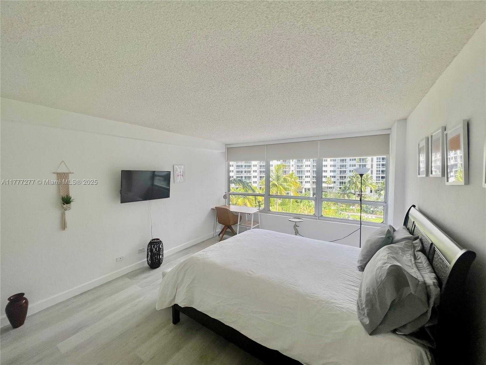 Small Image of 1500 BAY RD #550S, Miami Beach Number 10