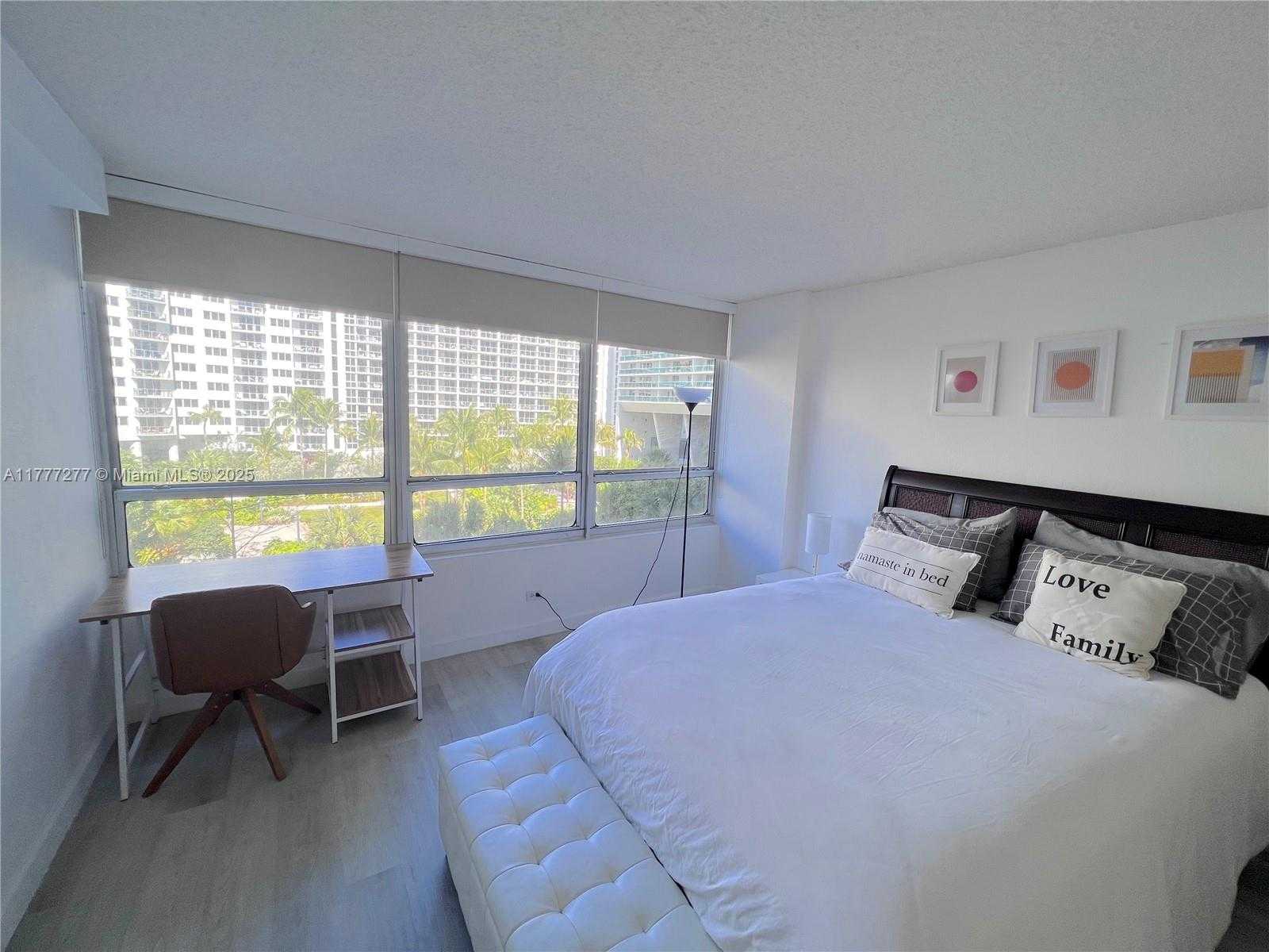 Small Image of 1500 BAY RD #550S, Miami Beach Number 13