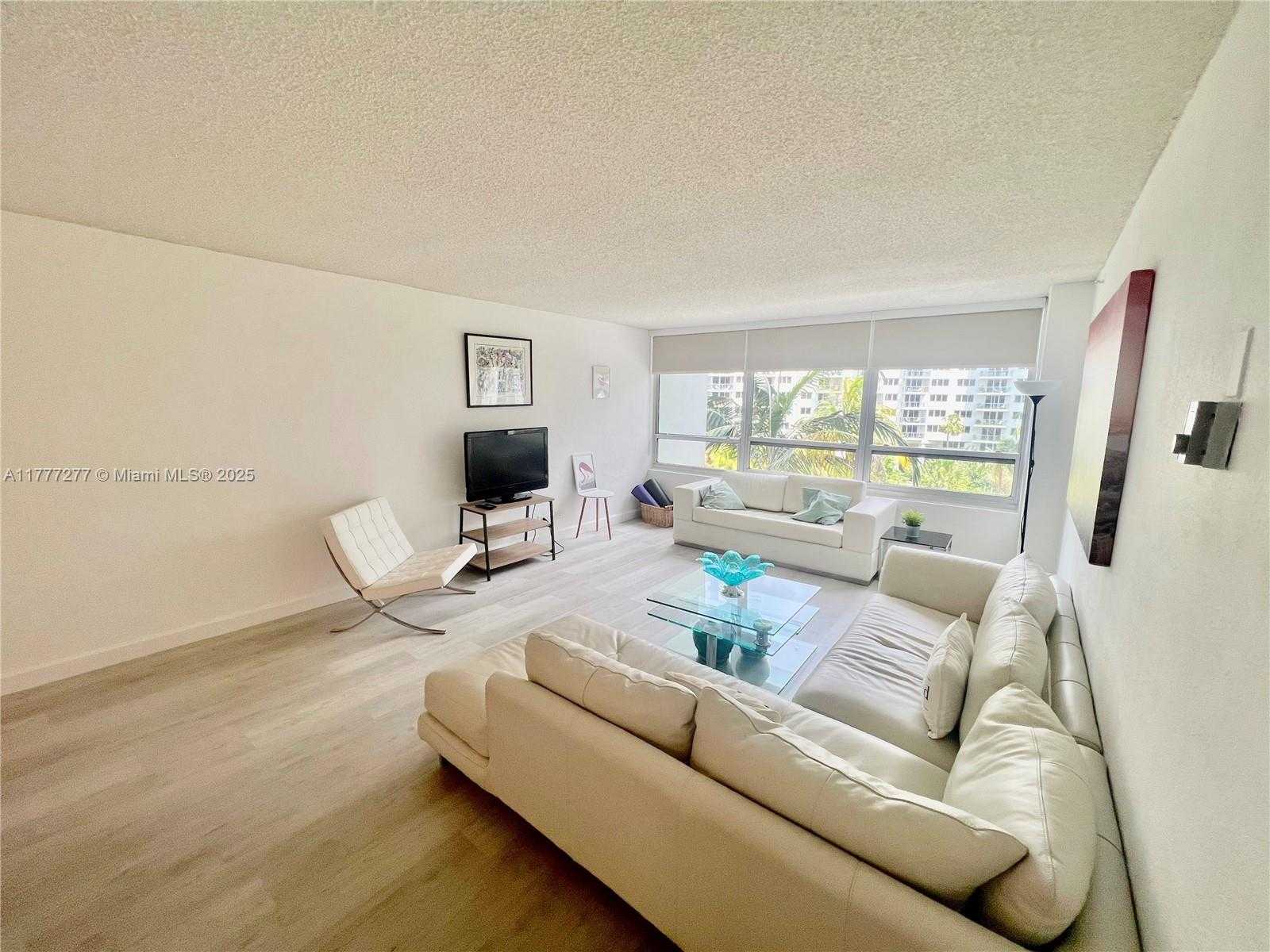 Small Image of 1500 BAY RD #550S, Miami Beach Number 3