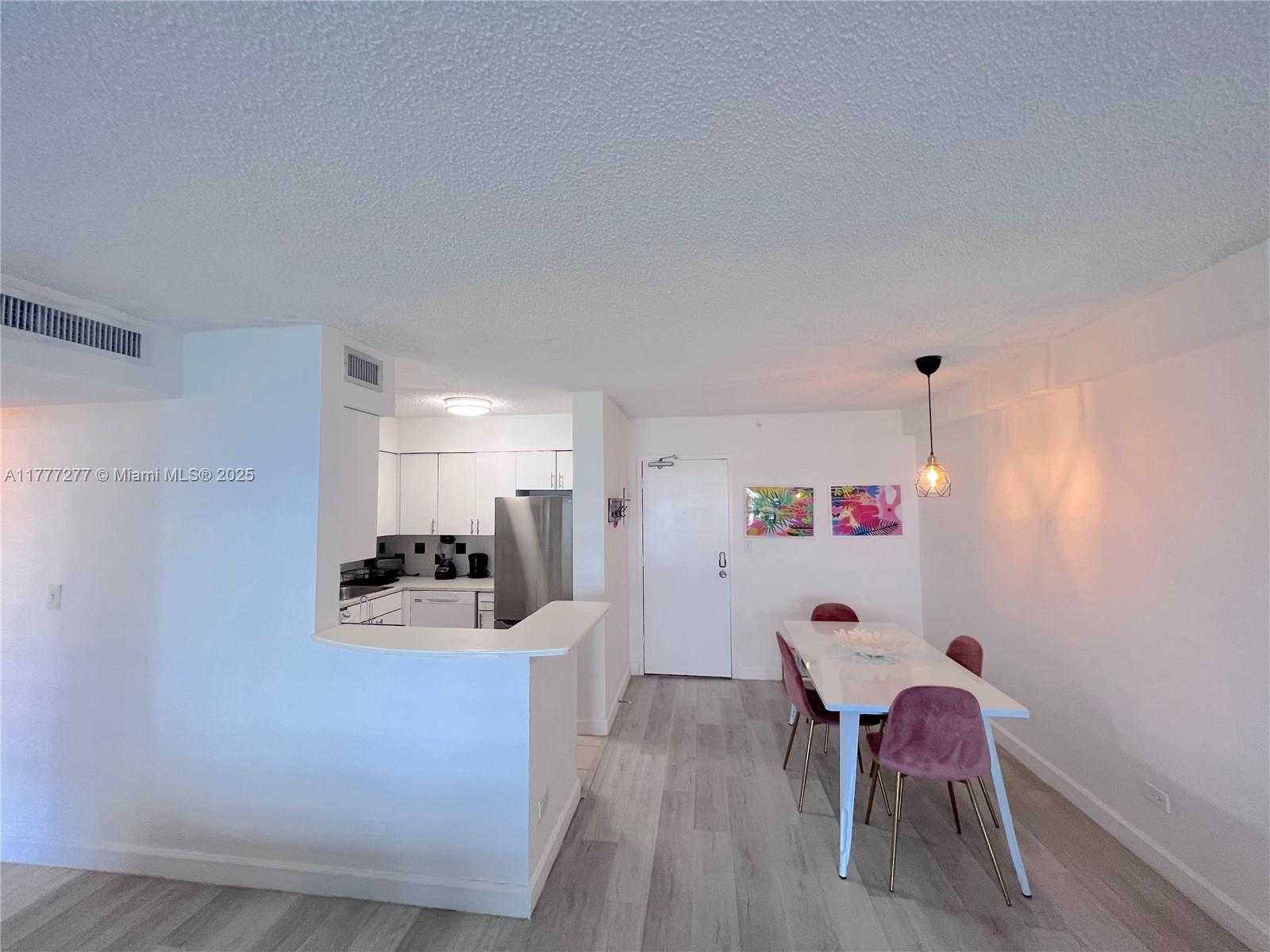 Small Image of 1500 BAY RD #550S, Miami Beach Number 5