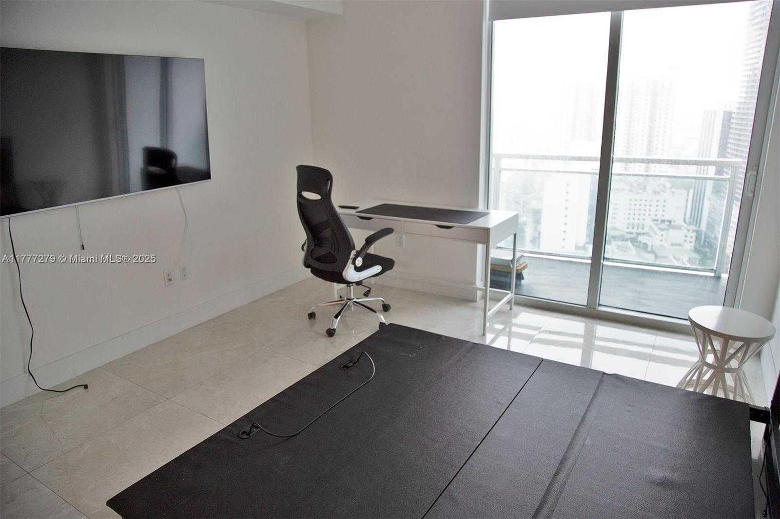 Small Image of 951 BRICKELL AVE #3007, Miami Number 12