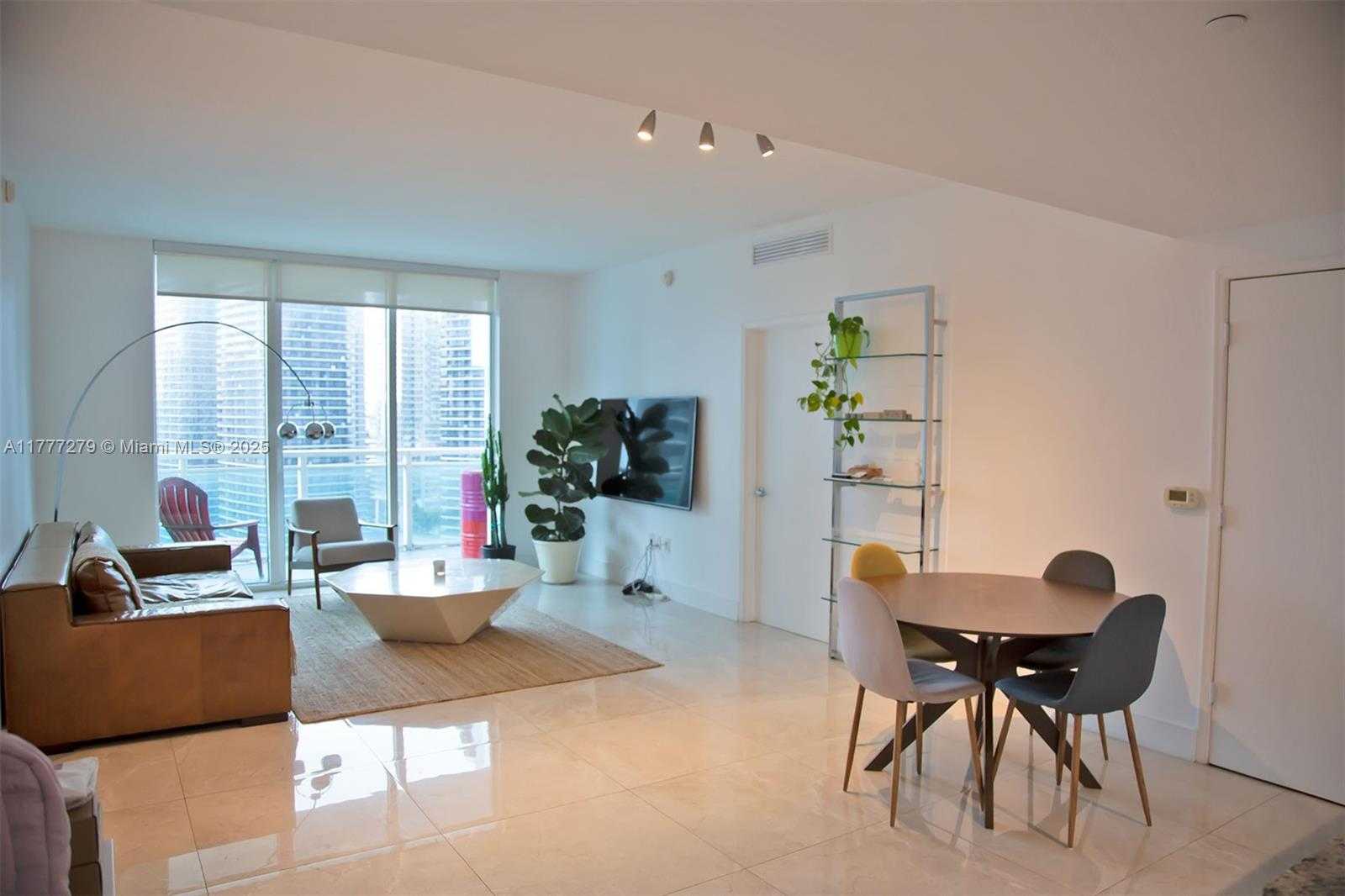 Small Image of 951 BRICKELL AVE #3007, Miami Number 18