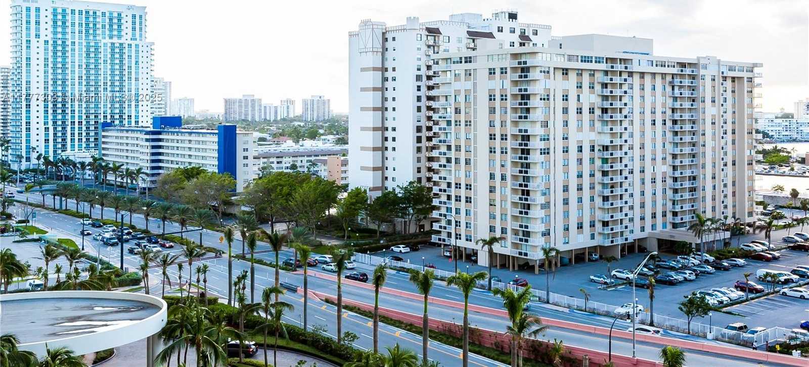 Small Image of 1830 SOUTH OCEAN DR #1108, Hallandale Beach Number 20