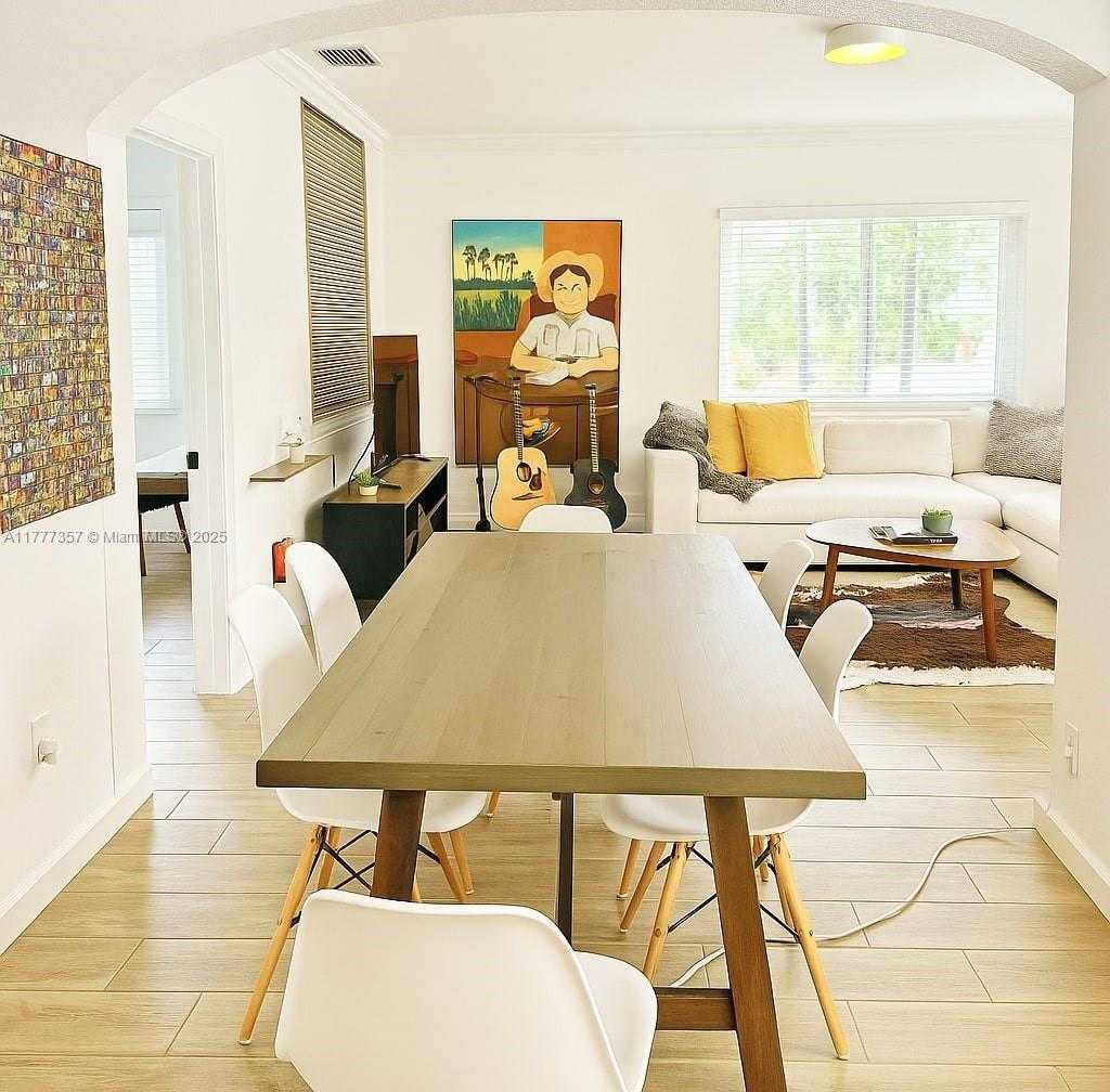 Small Image of 3523 SOUTH WEST 16TH ST, Miami Number 3