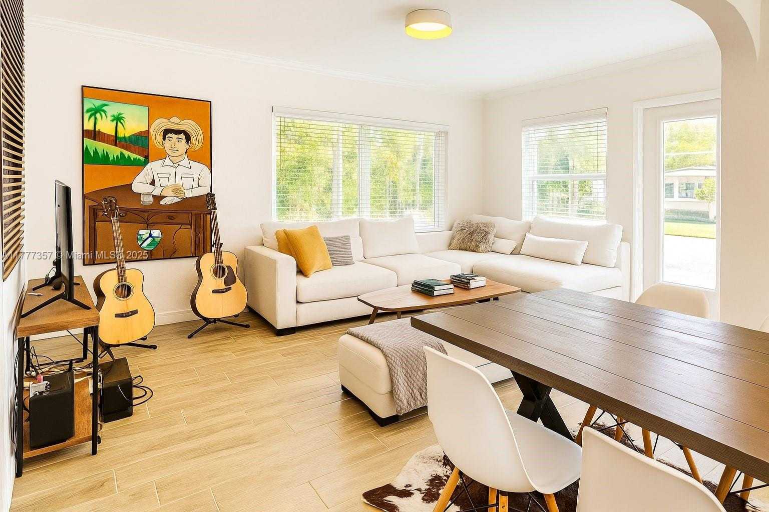 Small Image of 3523 SOUTH WEST 16TH ST, Miami Number 6