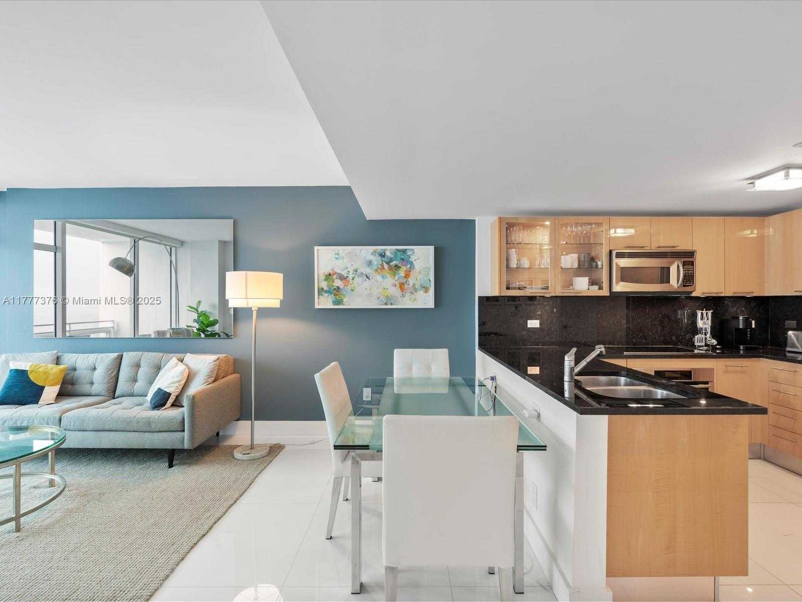 Small Image of 6801 COLLINS AVE #1209, Miami Beach Number 7