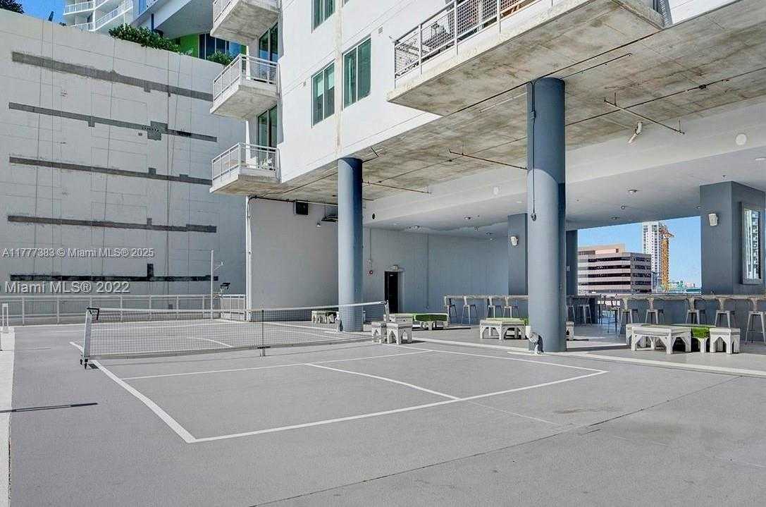 Small Image of 690 SOUTH WEST 1ST CT #2717, Miami Number 26