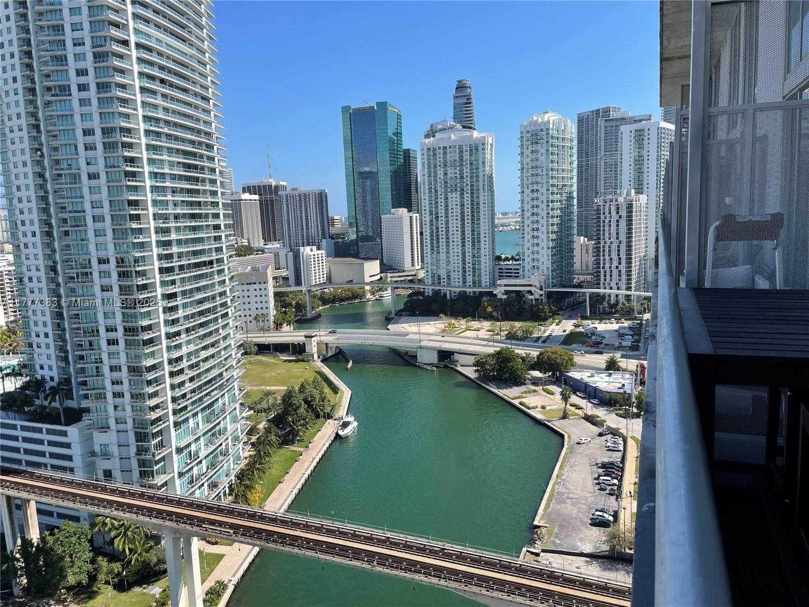 Small Image of 690 SOUTH WEST 1ST CT #2717, Miami Number 6