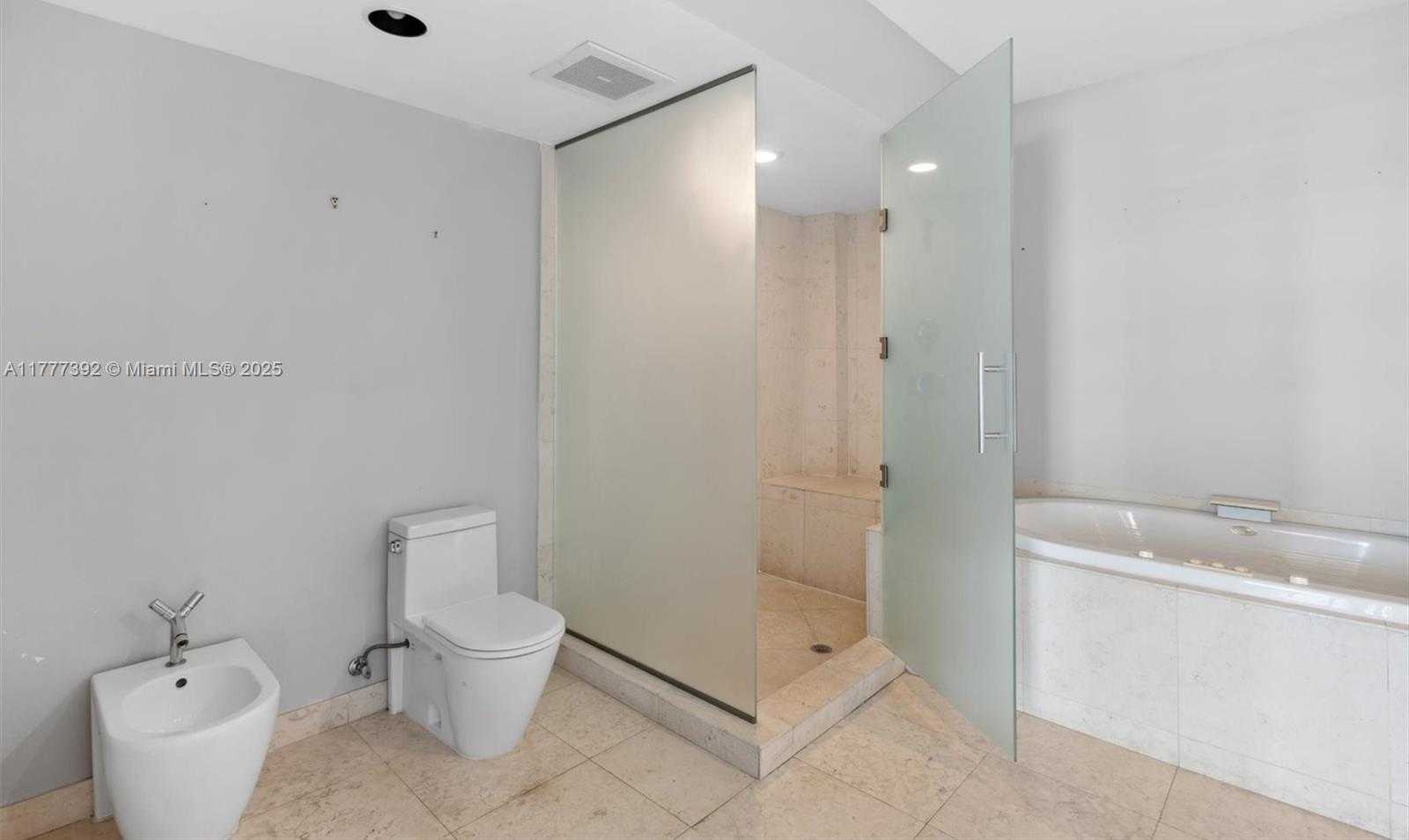 Small Image of 450 ALTON RD #1404, Miami Beach Number 13