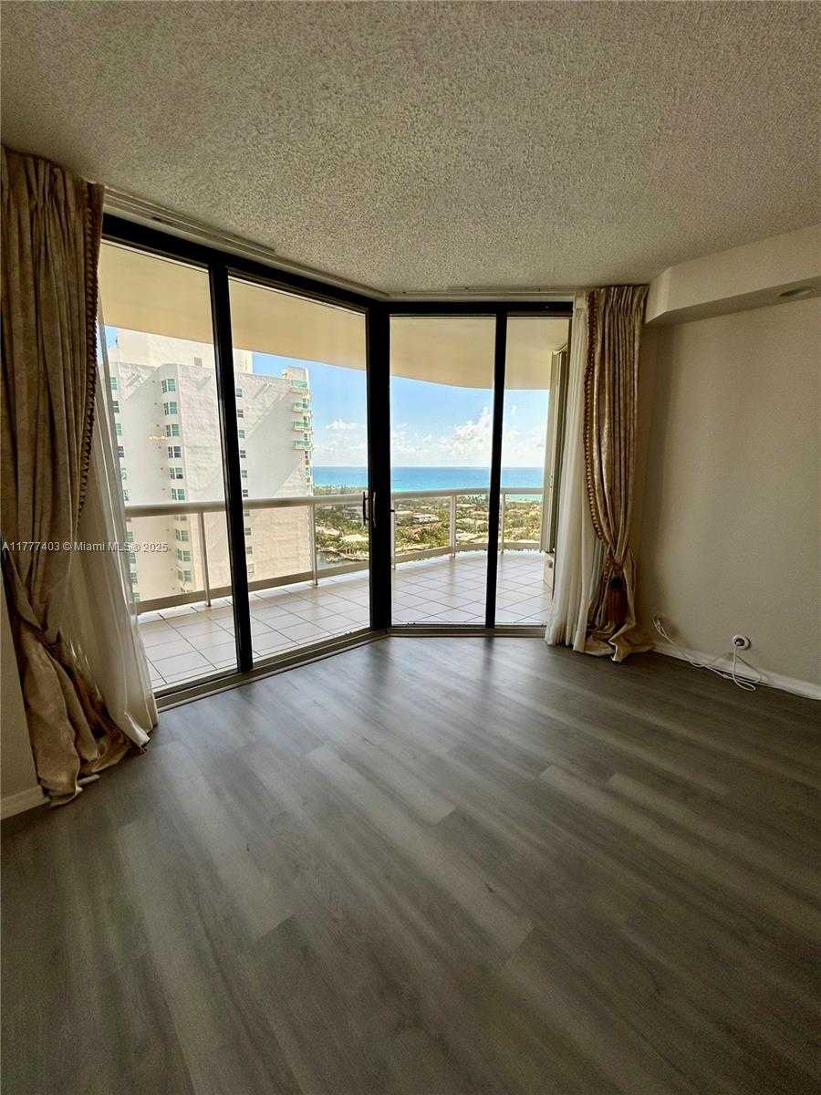Small Image of 20191 EAST COUNTRY CLUB DR #2504, Aventura Number 2