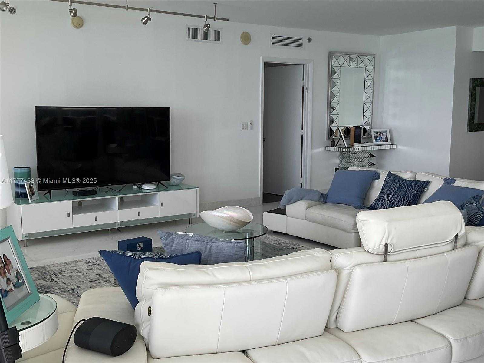 Small Image of 1850 SOUTH OCEAN DR #3701, Hallandale Beach Number 10