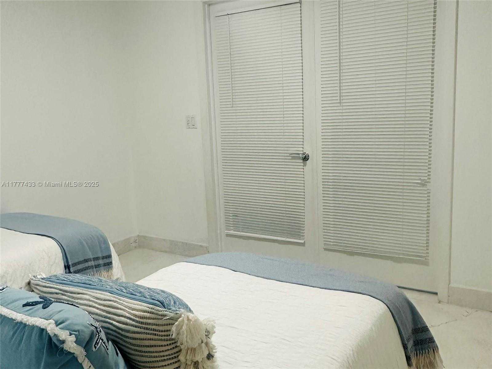 Small Image of 1850 SOUTH OCEAN DR #3701, Hallandale Beach Number 21