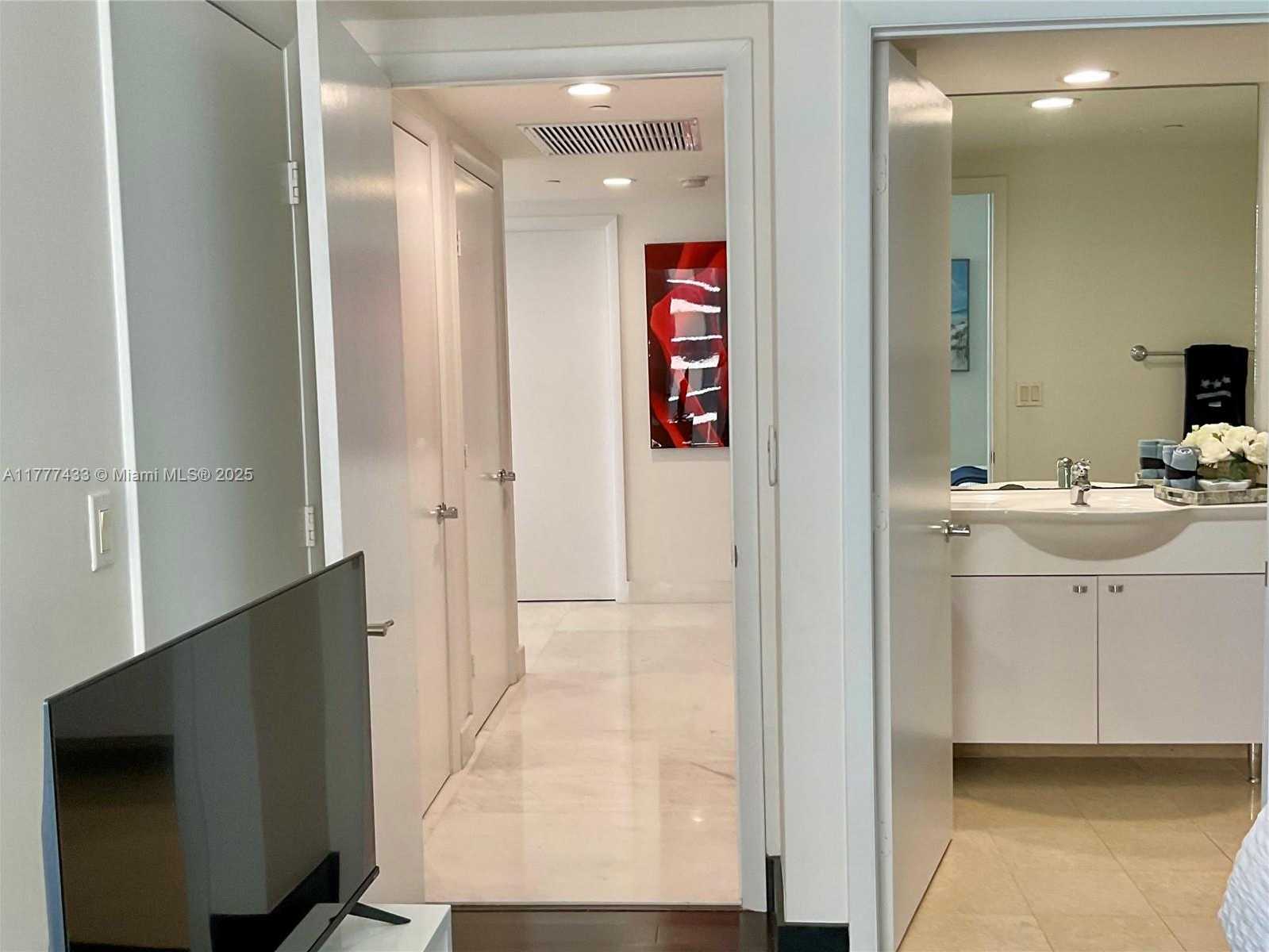 Small Image of 1850 SOUTH OCEAN DR #3701, Hallandale Beach Number 28