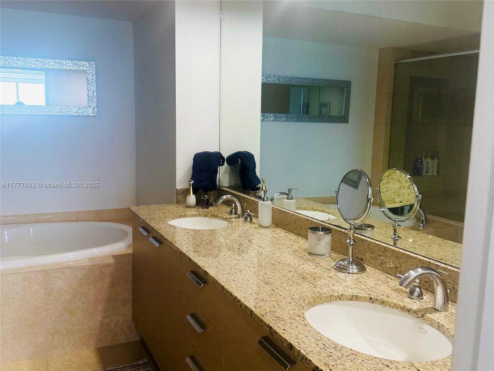 Small Image of 1850 SOUTH OCEAN DR #3701, Hallandale Beach Number 32