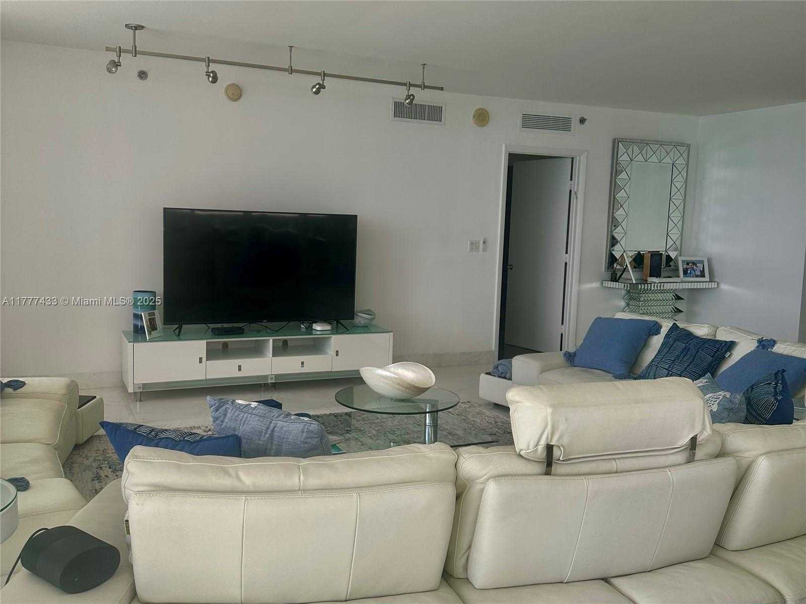 Small Image of 1850 SOUTH OCEAN DR #3701, Hallandale Beach Number 8