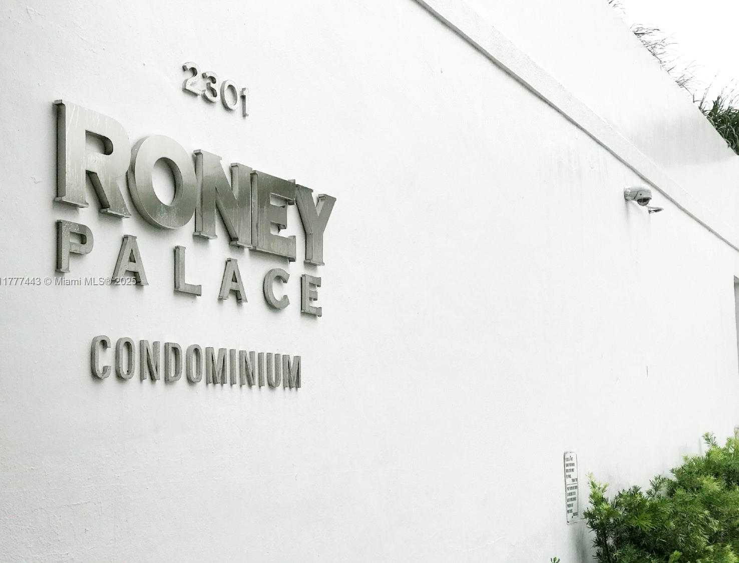 Small Image of 2301 COLLINS AVE #1130, Miami Beach Number 31