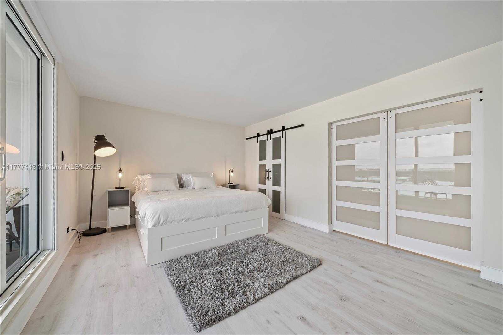 Small Image of 2301 COLLINS AVE #1130, Miami Beach Number 6