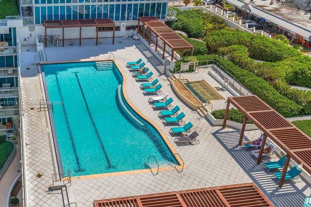 Small Image of 6801 COLLINS AVE #1206, Miami Beach Number 13
