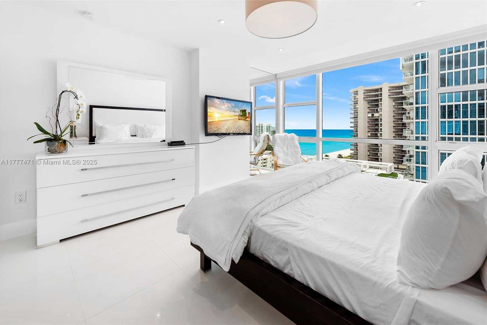 Small Image of 6801 COLLINS AVE #1206, Miami Beach Number 14