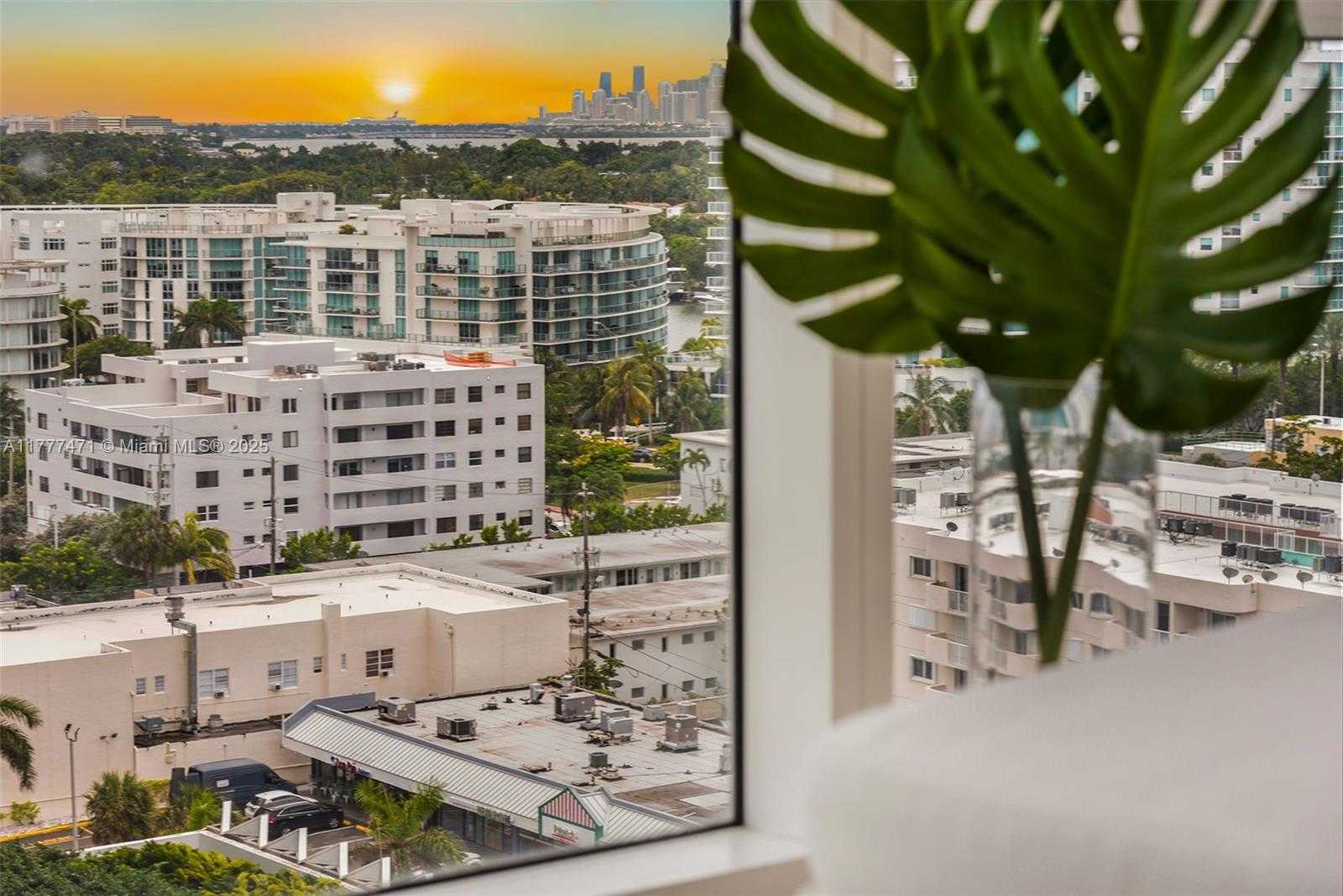 Small Image of 6801 COLLINS AVE #1206, Miami Beach Number 19