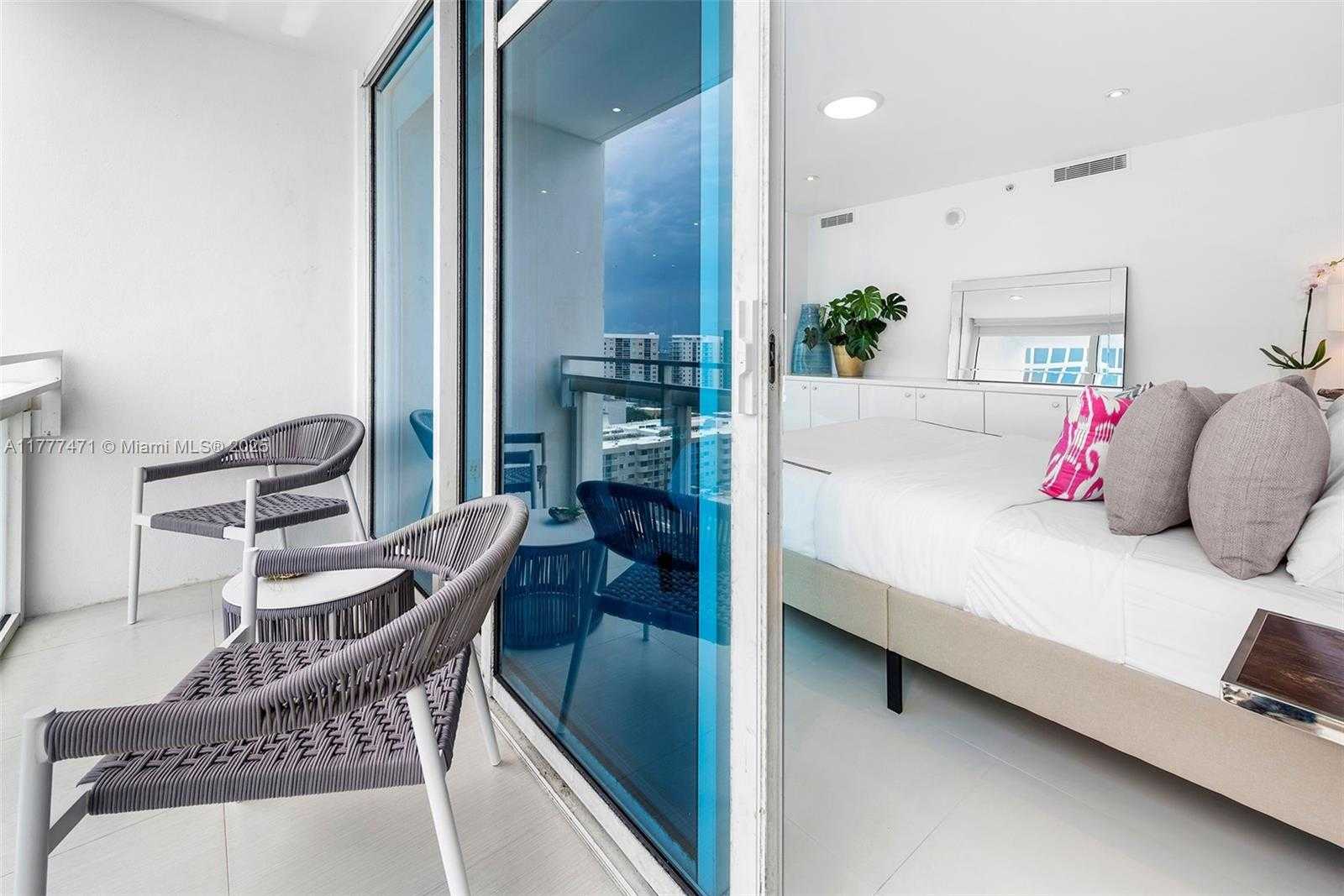 Small Image of 6801 COLLINS AVE #1206, Miami Beach Number 22