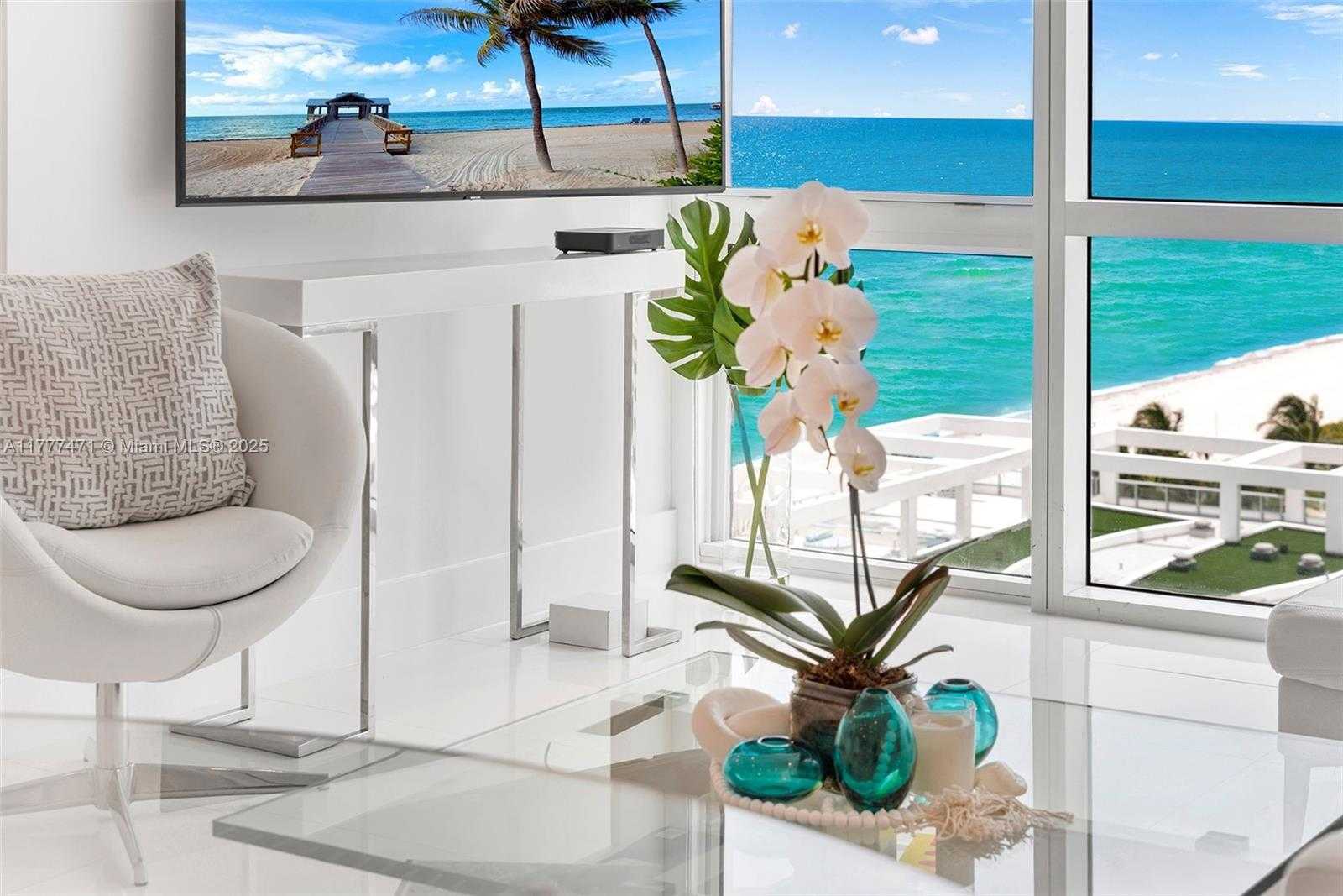 Small Image of 6801 COLLINS AVE #1206, Miami Beach Number 5