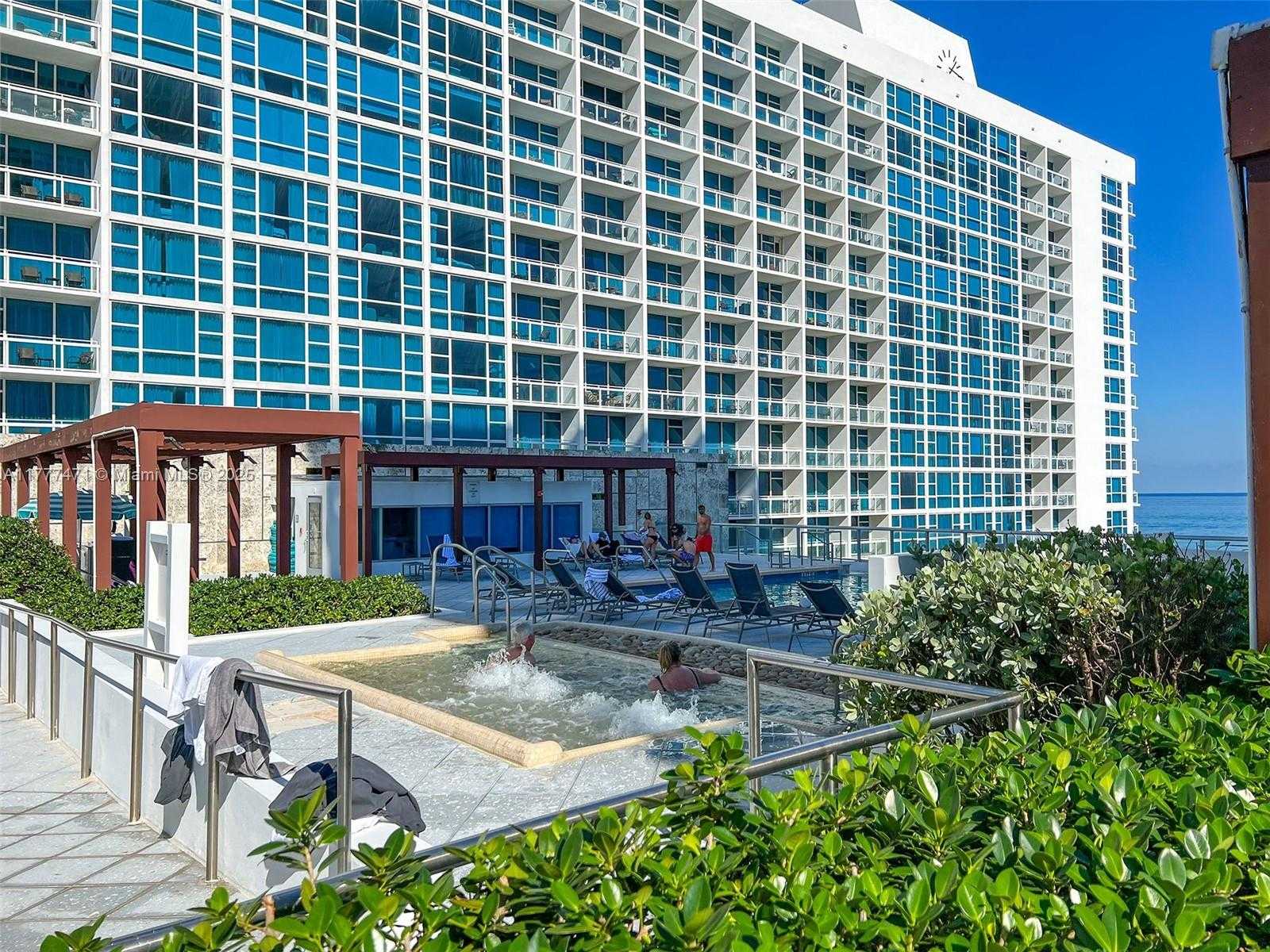 Small Image of 6801 COLLINS AVE #1206, Miami Beach Number 70