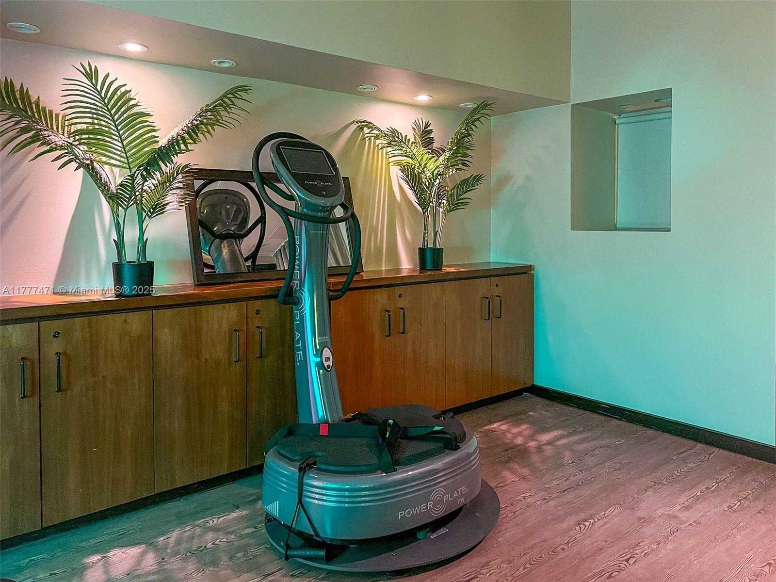 Small Image of 6801 COLLINS AVE #1206, Miami Beach Number 72