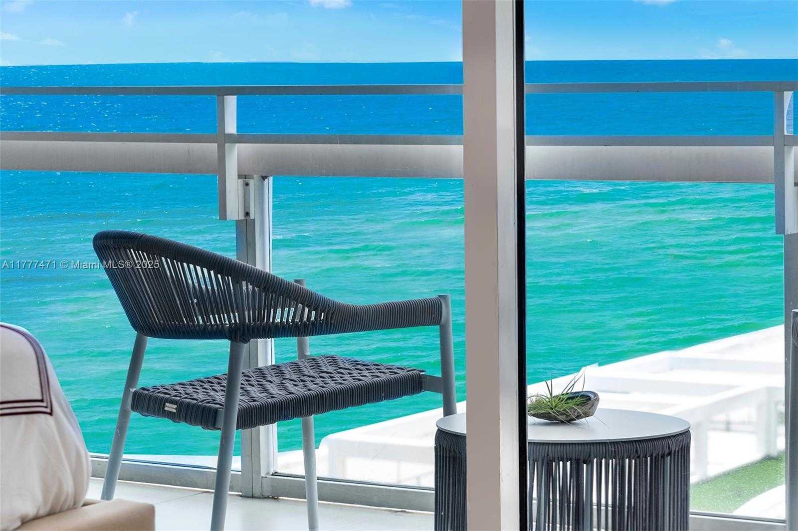 Small Image of 6801 COLLINS AVE #1206, Miami Beach Number 9