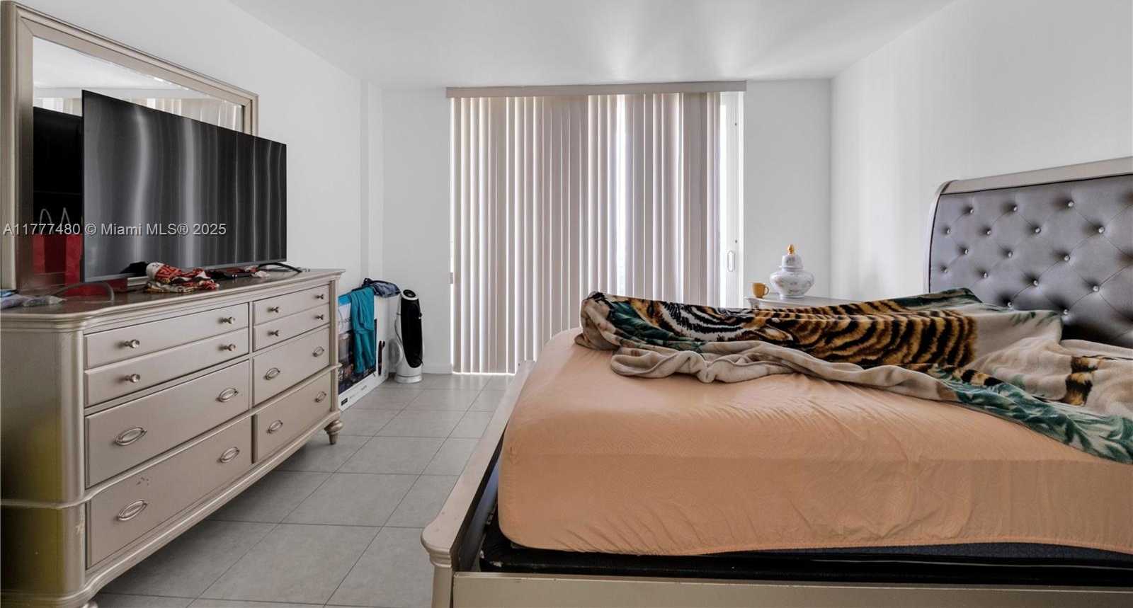 Small Image of 1351 NORTH EAST MIAMI GARDENS DR #722E, Miami Number 20