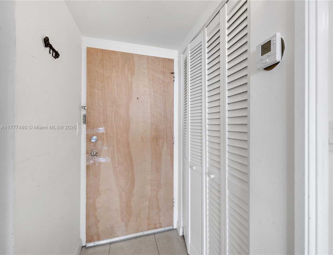 Small Image of 1351 NORTH EAST MIAMI GARDENS DR #722E, Miami Number 23