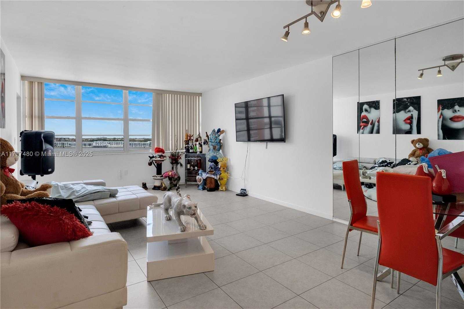 Small Image of 1351 NORTH EAST MIAMI GARDENS DR #722E, Miami Number 7