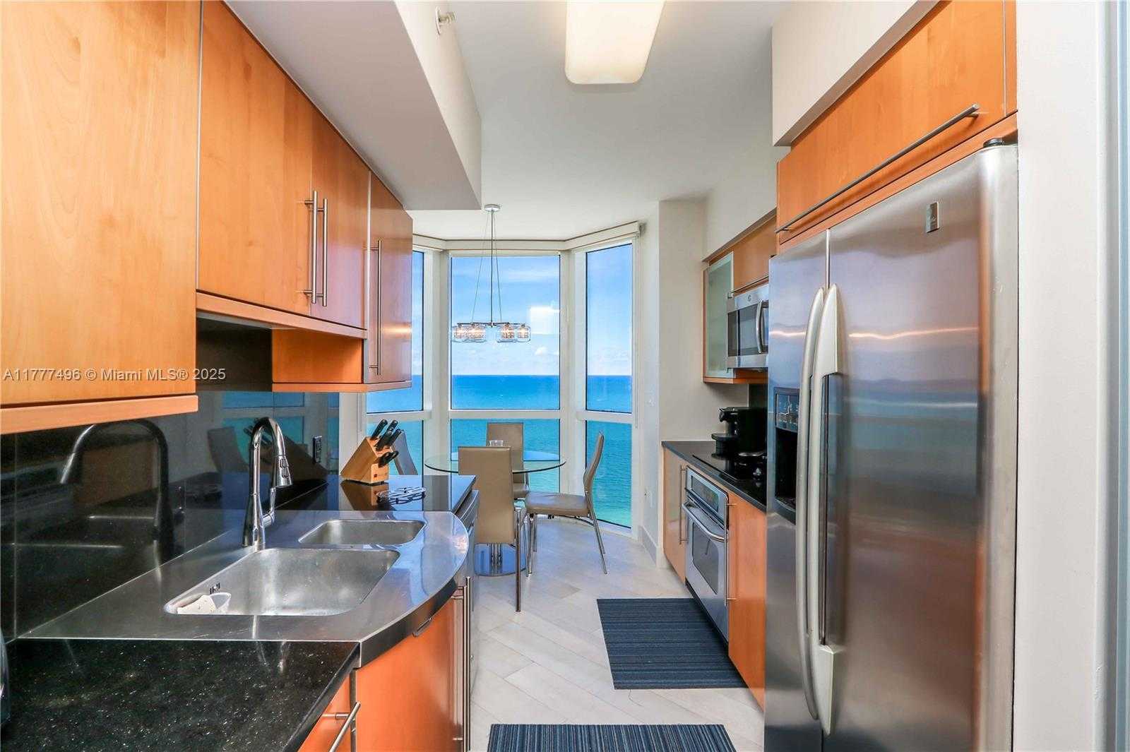 Small Image of 6365 COLLINS AVE #2401, Miami Beach Number 11
