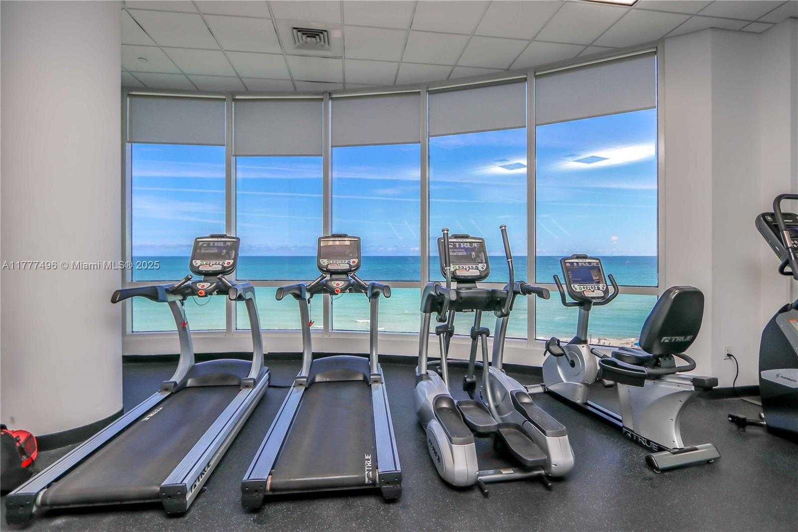 Small Image of 6365 COLLINS AVE #2401, Miami Beach Number 35