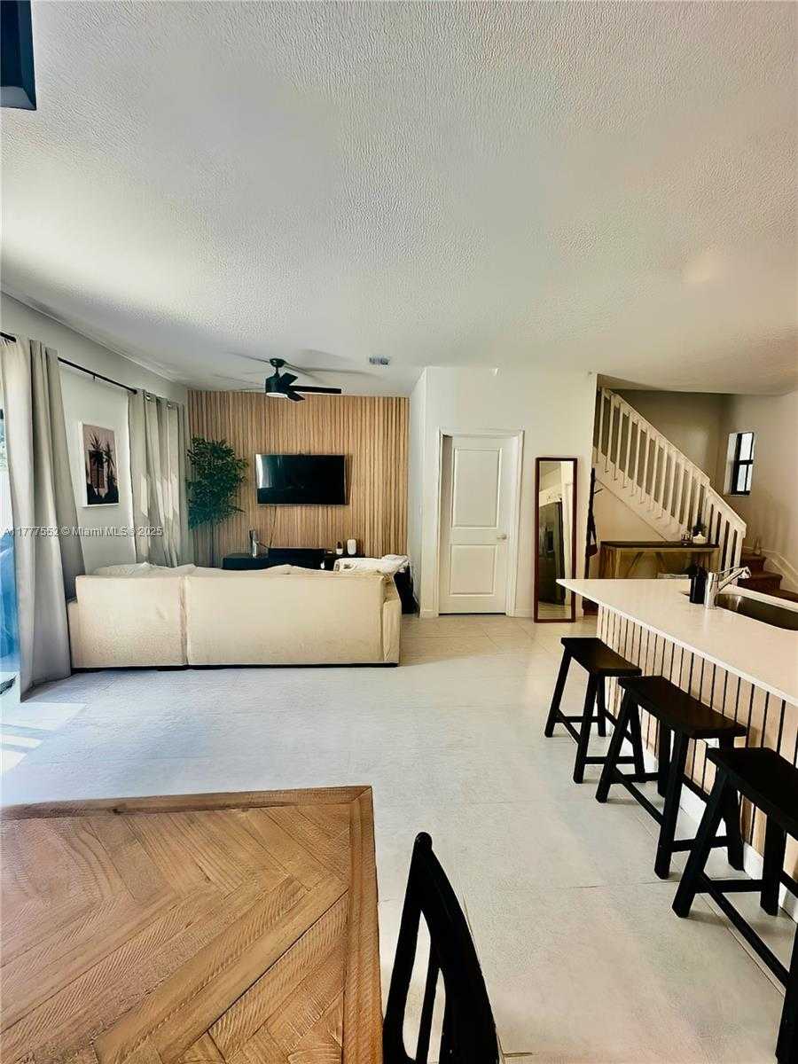 Small Image of 452 NORTH WEST 203 RD #452, Miami Gardens Number 4