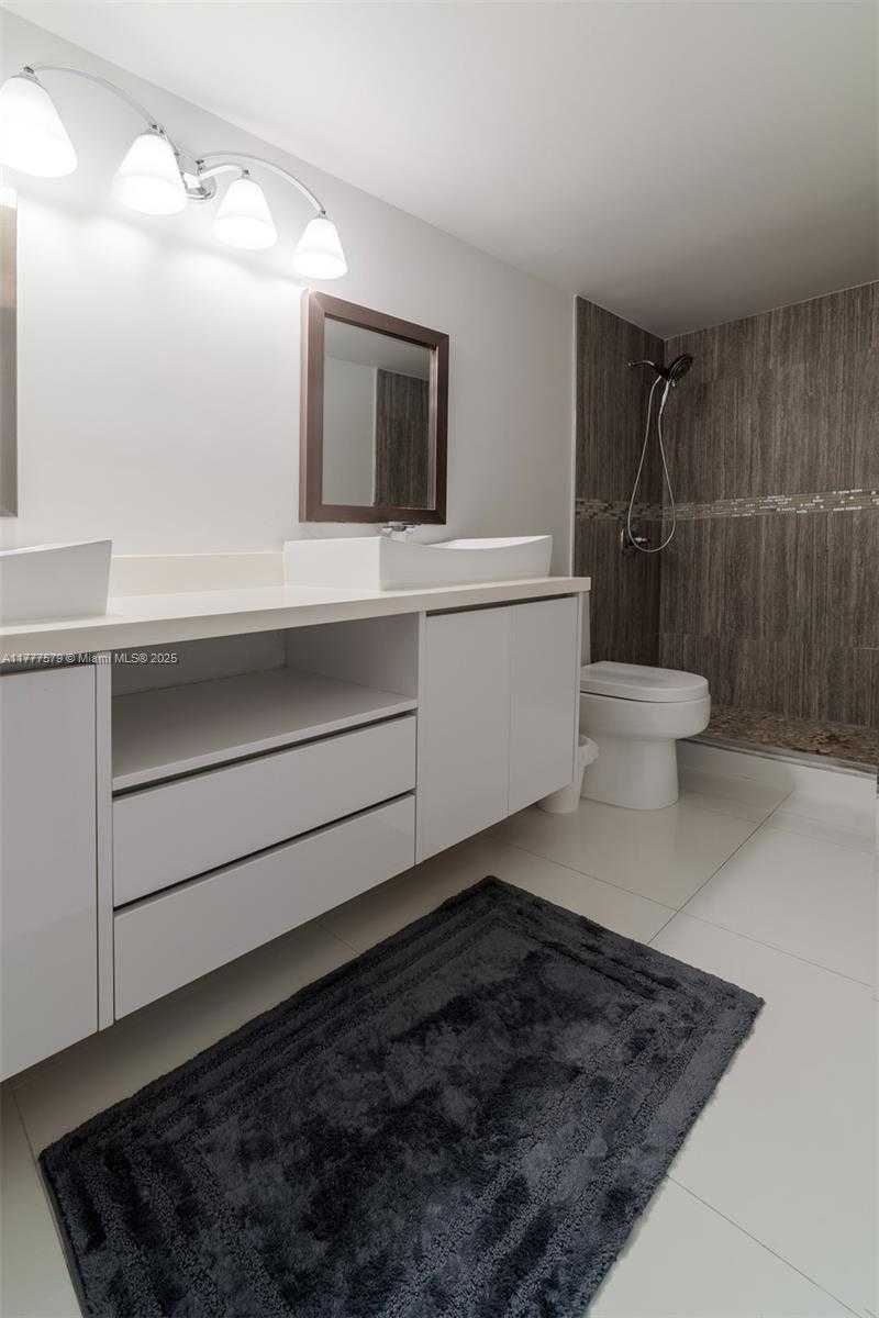 Small Image of 2500 PARKVIEW DR #1117, Hallandale Beach Number 13
