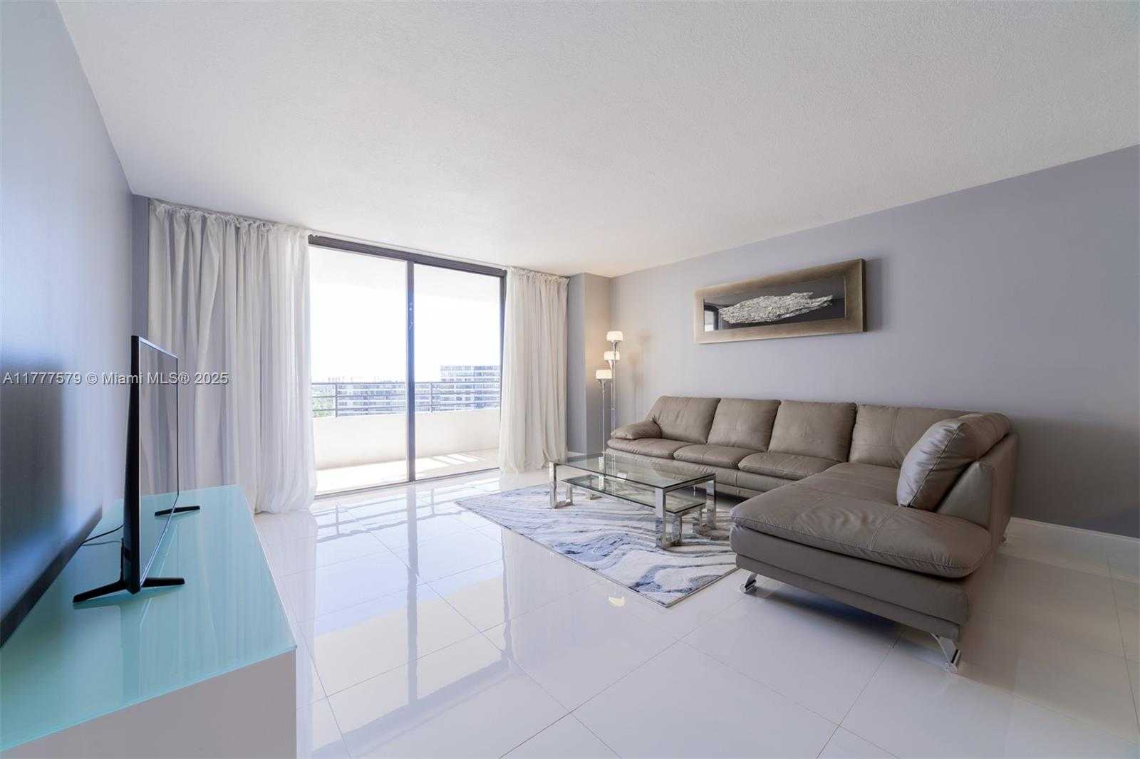 Small Image of 2500 PARKVIEW DR #1117, Hallandale Beach Number 7